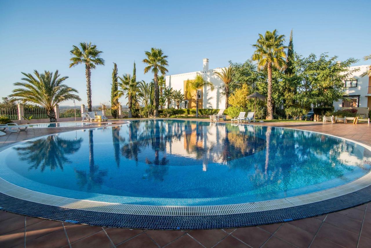 Вилла Portimao Elegant House With Pool By Homing Экстерьер фото